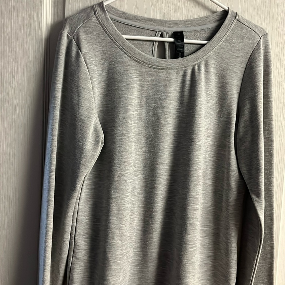 Yogalicious sweater, vertical slit on backside, grey size XL